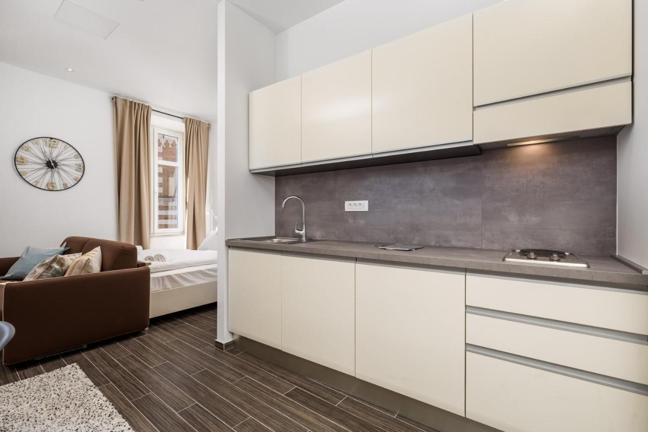 Apartments Harbour View ริเยกา ภายนอก รูปภาพ