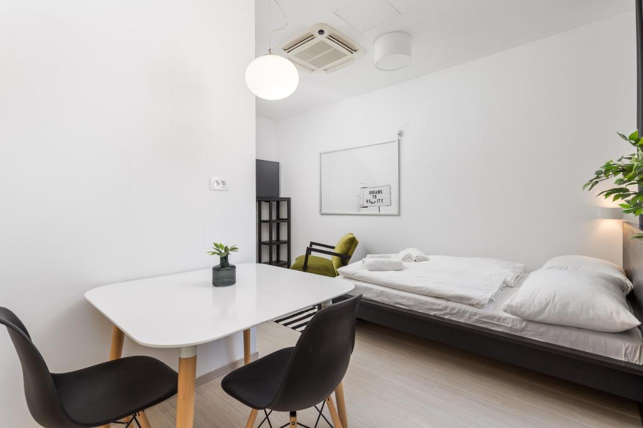 Apartments Harbour View ริเยกา ภายนอก รูปภาพ