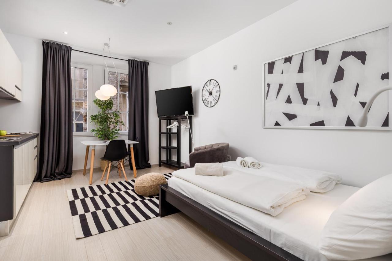 Apartments Harbour View ริเยกา ภายนอก รูปภาพ